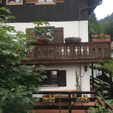 Am Alpbach * Tegernsee
